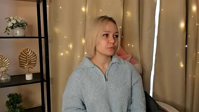 ArdisCiolli — Make me smile<3