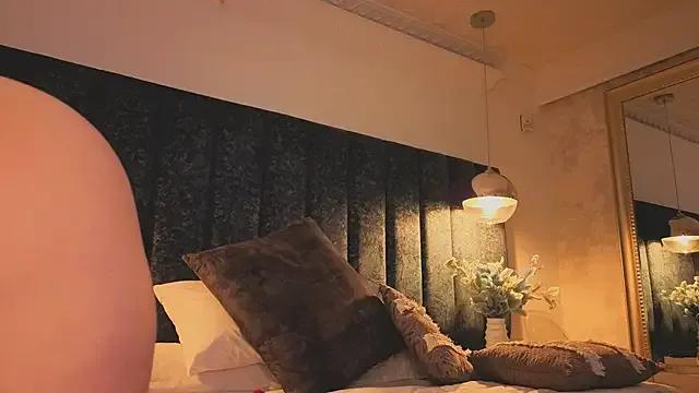 Ariannaa_Suarez1 on StripChat 