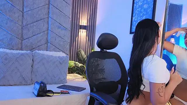 AuroraLanee_ — Doggy shaking tits 