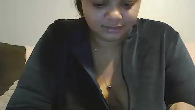 beautylovess — oil boobs