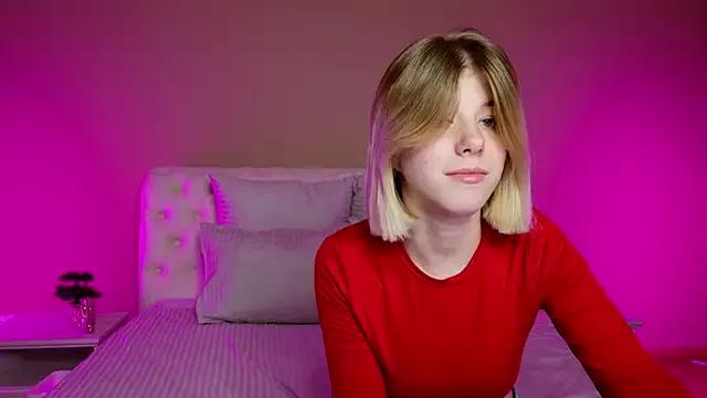 Bella_amory on StripChat 