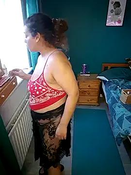 BubblesLovexox on StripChat 