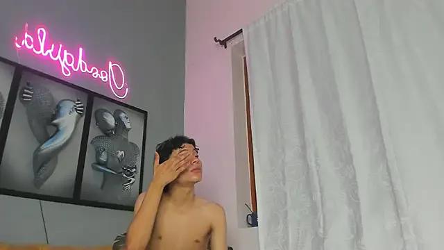 camillo_virgil — Ride dildo + red ass