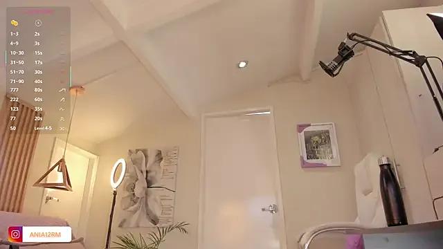 catalinasaiz on StripChat 