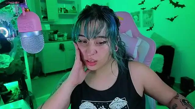 Celeste_Bauman on StripChat 