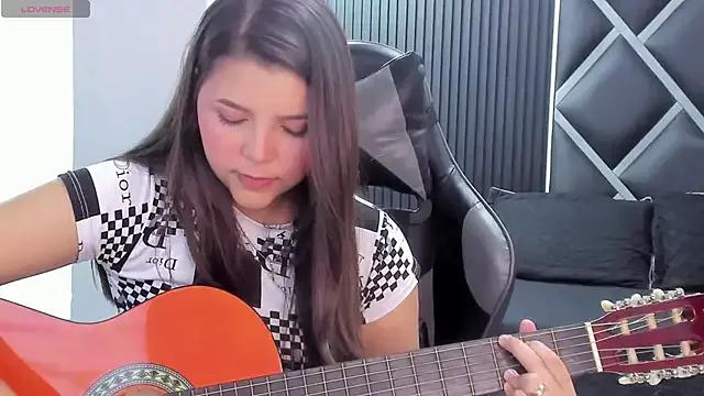 Charlotte-Star — Freechat on StripChat