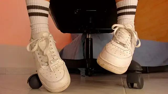 charlotte__grey —  RUB MY PUSSY WHIT YOUR HARD COCK