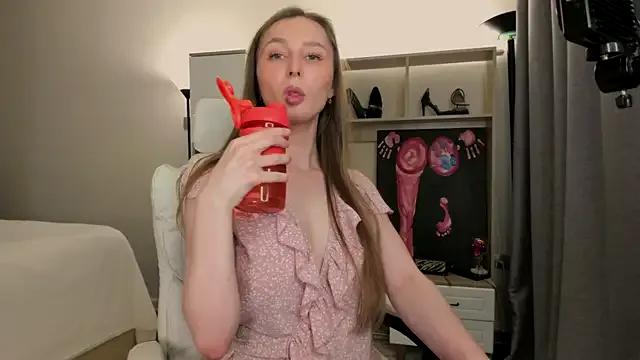 Avatar of CharlotteWells