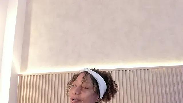 Avatar of daiana_curly