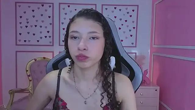 danatella_a on StripChat 