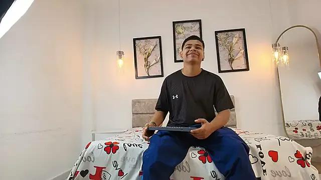 DannySamm on StripChat 