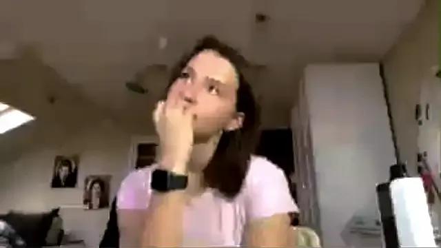 Avatar of DarlineBrustera