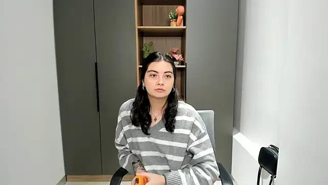 DelilaVanvliet — I'll get up and show you my outfit