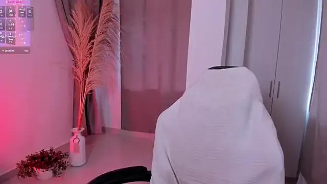 Avatar of ElissaDominguez