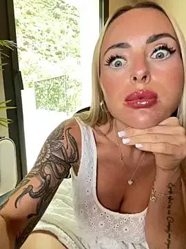 EmaSalis — Group on StripChat