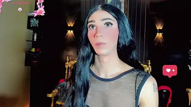 emelly_horny_ on StripChat 