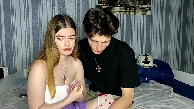 EmiliaCouple — hot kiss