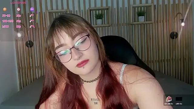 emma_cleir on StripChat 