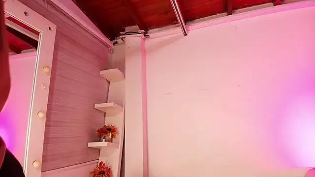 emma_madi on StripChat 