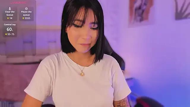 emma_woods_ on StripChat 