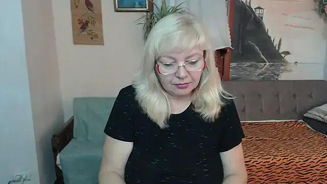 Avatar of EvelynLoveShy