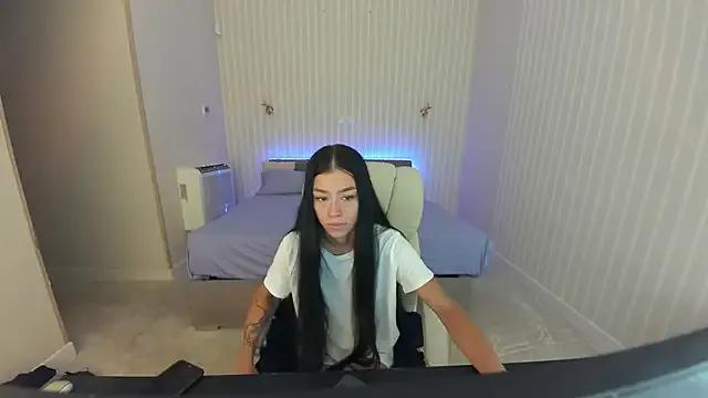 FataleNellie on StripChat 