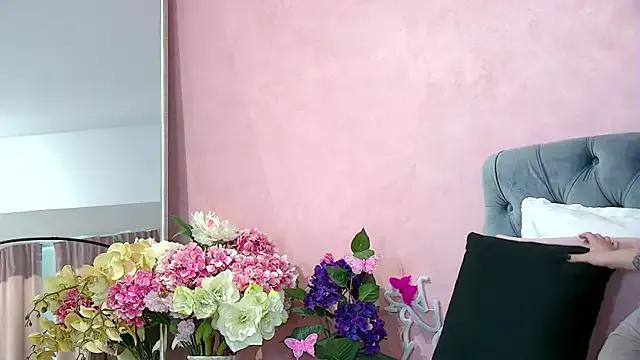 FrancescaMcGray — love me 