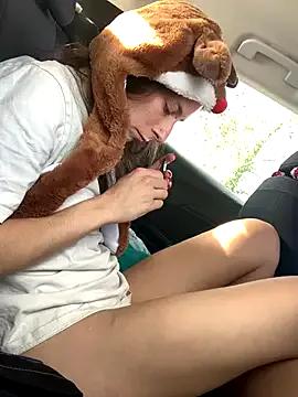 GoldenPussy1329 — Je le suce