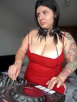 Avatar of horny_roomiess