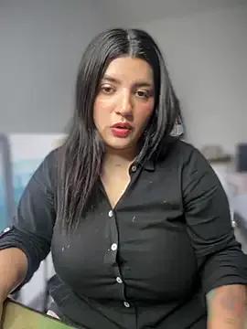 Avatar of horny_roomiess