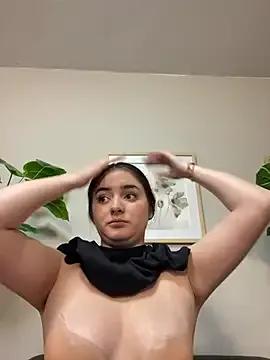imlindapink on StripChat 