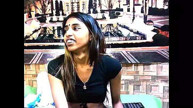 IndianSexySlender on StripChat 