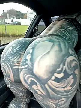 Inked_lorena — Remove bra and show tits 