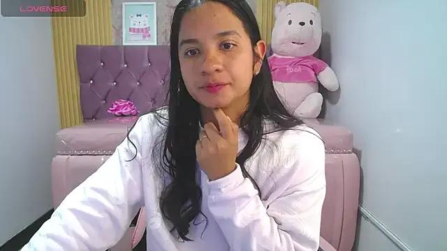 Irina_evans_s1 on StripChat 