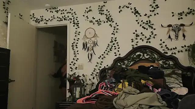 IsabelleRaven — Topless