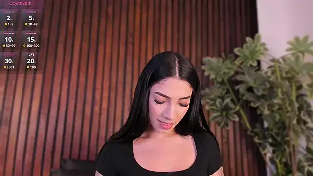 Jennmiiller_ on StripChat 