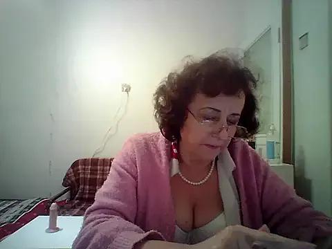 Avatar of Julia54391