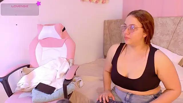 Karina_Wong — Freechat on StripChat