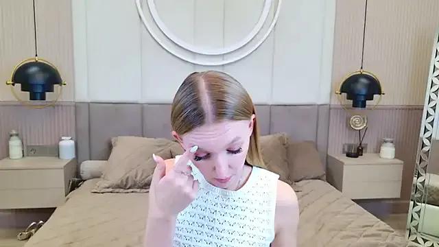 KellyBradford on StripChat 