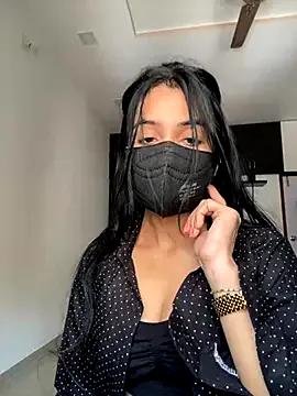 keyswee — Pussy fingering with diamond 