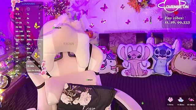 KissSweetPeach — Show butt