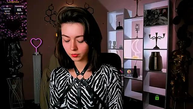 kitniss_dreamy — doggy style in panties 1 minute