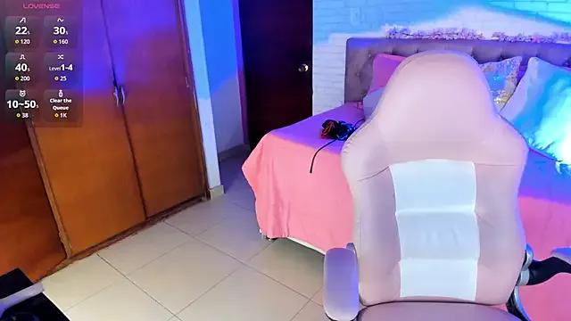 Kitty_Pam — Freechat on StripChat