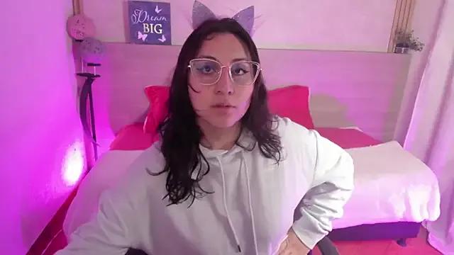 Kitty_shine_ — suck fingers