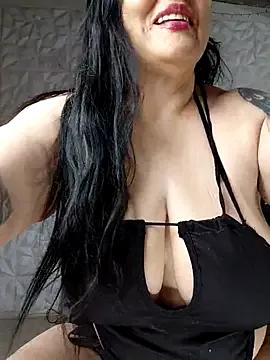 kittyhotass1 — you have to run to the kitten