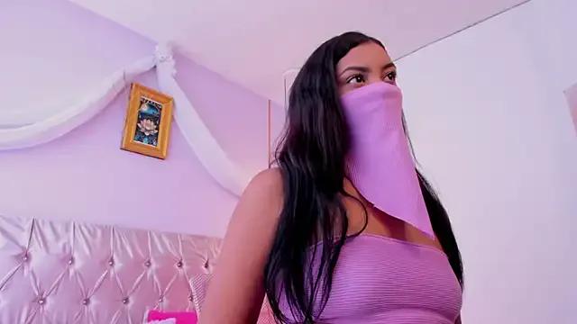 LalilaBrunette on StripChat 