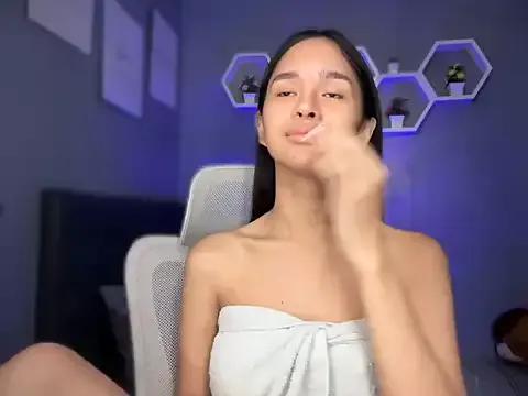 lelasohna on StripChat 