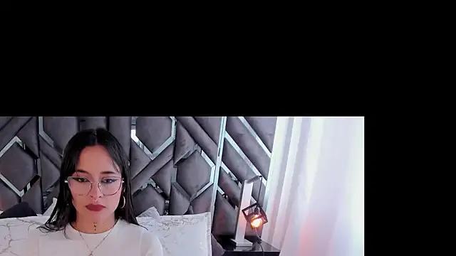 Lilith_Blaze1 — Freechat on StripChat