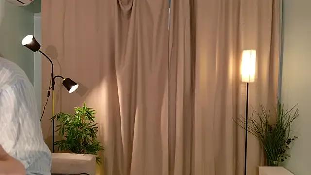 lisabaus — take off my top