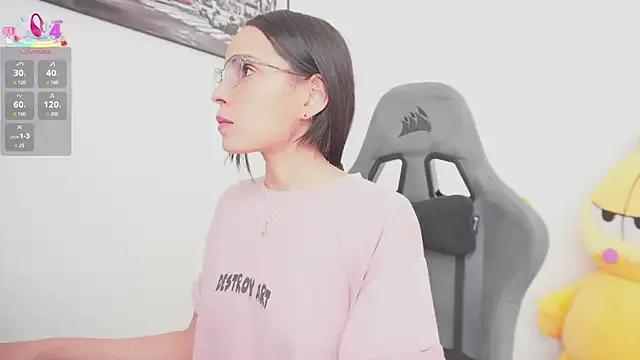 little-eli on StripChat 